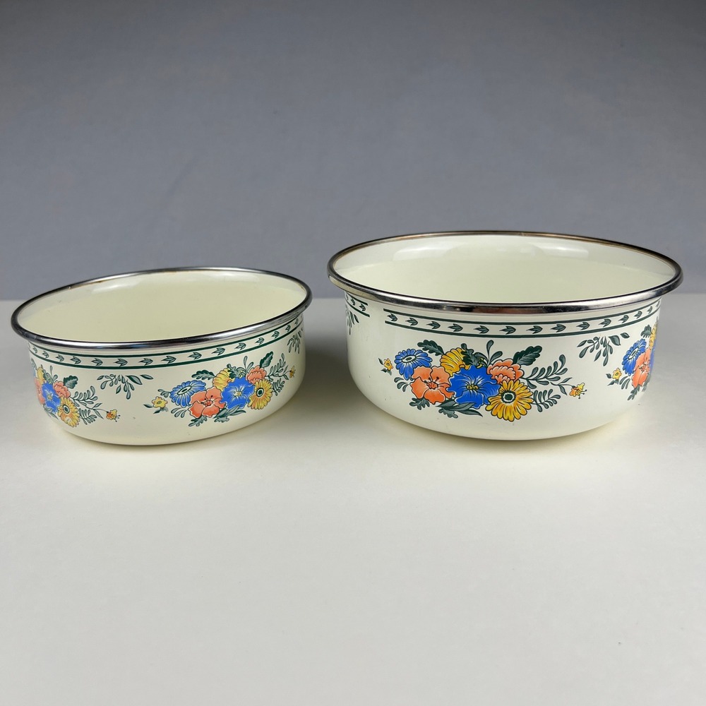 VTG Bowls M. Kamenstein Enamel Set of 2 Floral 1982 Kitchenware Grandamcore